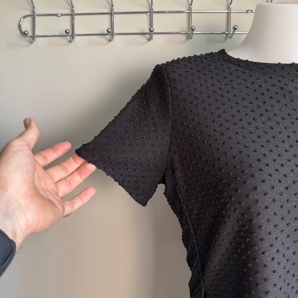 Wilfred Aritzia Women's Short Sleeve Capucine Textured T-Shirt Black Size Small - Picture 3 of 15